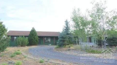 17445 Joshua Ct, Bend, OR 97701 photo 4