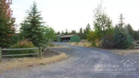 17445 Joshua Ct, Bend, OR 97701 photo 3