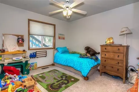 14591 Bluegrass Loop, Sisters, OR 97759 photo 17