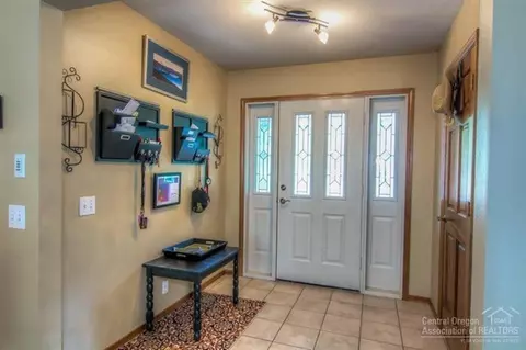 14591 Bluegrass Loop, Sisters, OR 97759 photo 5