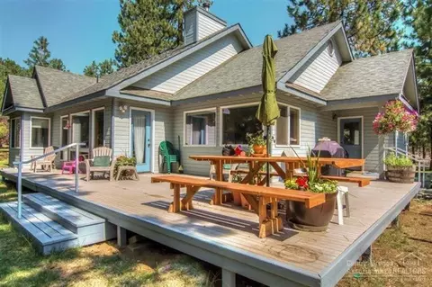 14591 Bluegrass Loop, Sisters, OR 97759 photo 3