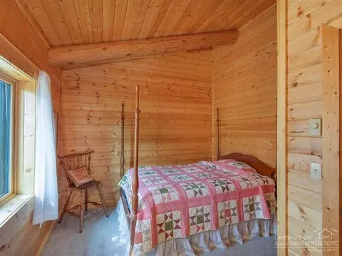 20565 Lowe Ln, Bend, OR 97701 photo 10