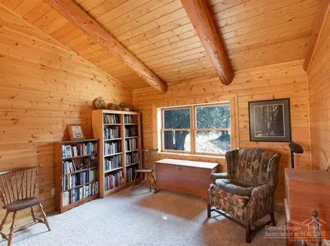 20565 Lowe Ln, Bend, OR 97701 photo 8
