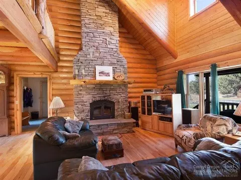 20565 Lowe Ln, Bend, OR 97701 photo 4