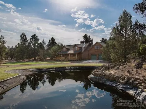 20565 Lowe Ln, Bend, OR 97701 photo 2