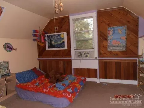203 E Adams Ave, Sisters, OR 97759 photo 10