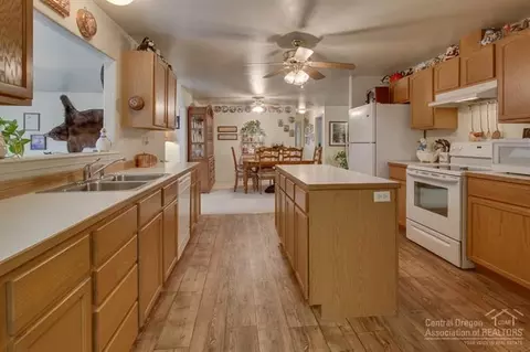 65265 73rd St, Bend, OR 97701 photo 8