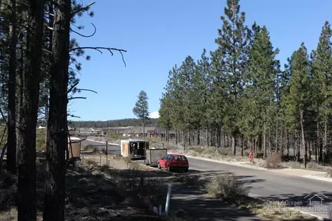 61434 Meeks Trl, Bend, OR 97702 photo 4