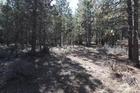 61434 Meeks Trl, Bend, OR 97702 photo 2