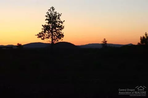 61434 Meeks Trl, Bend, OR 97702 photo 8