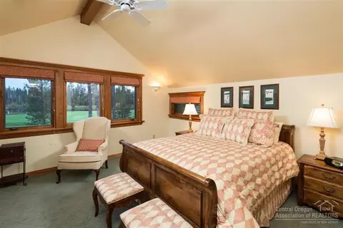 56745 Nest Pine Dr, Bend, OR 97707 photo 15