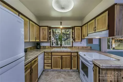 63893 Sunset Dr, Bend, OR 97701 photo 15