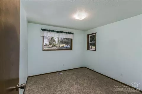 63893 Sunset Dr, Bend, OR 97701 photo 19