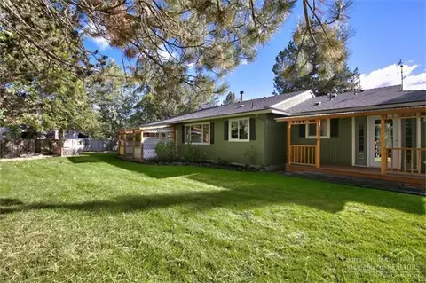63893 Sunset Dr, Bend, OR 97701 photo 6