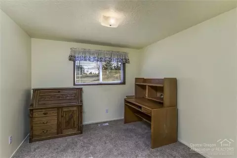 63893 Sunset Dr, Bend, OR 97701 photo 17