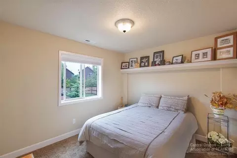 20278 Schaeffer Dr, Bend, OR 97701 photo 13