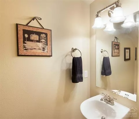 20278 Schaeffer Dr, Bend, OR 97701 photo 16
