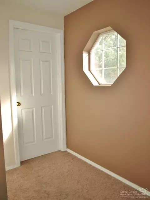 63263 Gallop Ct, Bend, OR 97701 photo 10