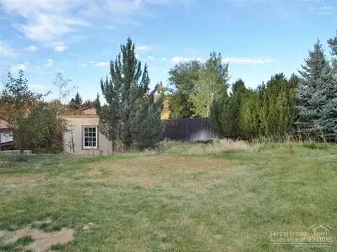 63263 Gallop Ct, Bend, OR 97701 photo 22