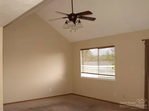 63263 Gallop Ct, Bend, OR 97701 photo 7
