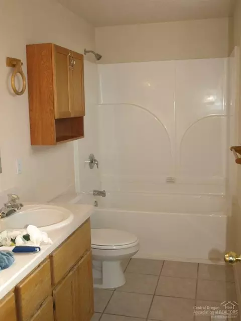 63263 Gallop Ct, Bend, OR 97701 photo 12