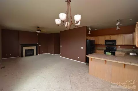 2790 NE Sedalia Loop, Bend, OR 97701 photo 4