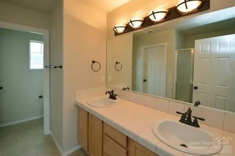 2790 NE Sedalia Loop, Bend, OR 97701 photo 9