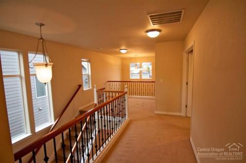 61140 Foxglove Loop, Bend, OR 97702 photo 7