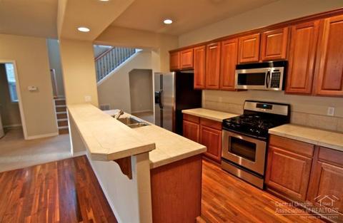 61140 Foxglove Loop, Bend, OR 97702 photo 4