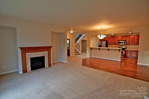 61140 Foxglove Loop, Bend, OR 97702 photo 3