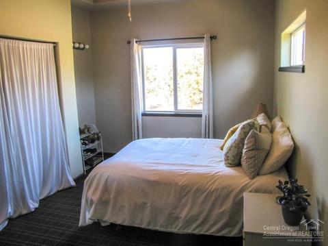 21042 Robin Ave, Bend, OR 97701 photo 18