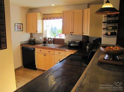 21042 Robin Ave, Bend, OR 97701 photo 10