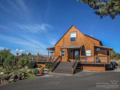 21042 Robin Ave, Bend, OR 97701 photo 2