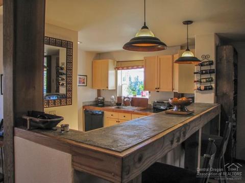 21042 Robin Ave, Bend, OR 97701 photo 11