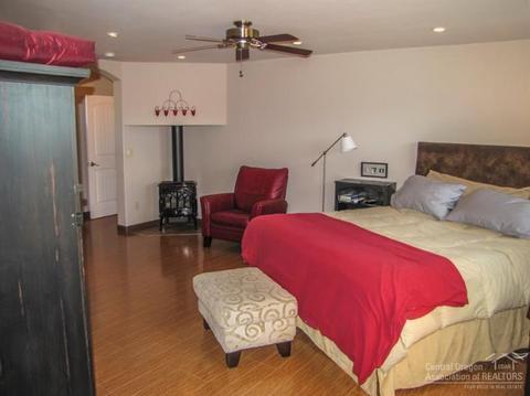 21042 Robin Ave, Bend, OR 97701 photo 7