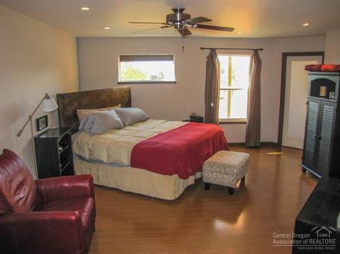 21042 Robin Ave, Bend, OR 97701 photo 6