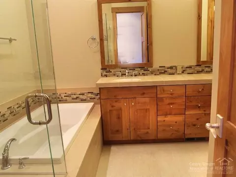 18656 Coffee Ct, Bend, OR 97702 photo 10