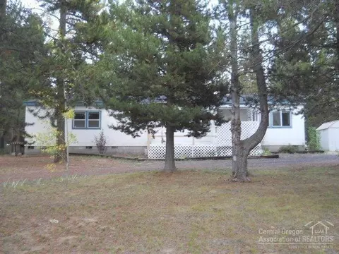 53830 6th St, La Pine, OR 97739 photo 1