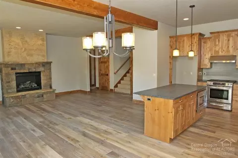 18655 Coffee Ct, Bend, OR 97702 photo 6