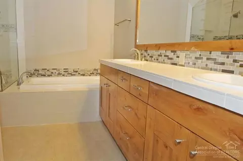 18655 Coffee Ct, Bend, OR 97702 photo 10