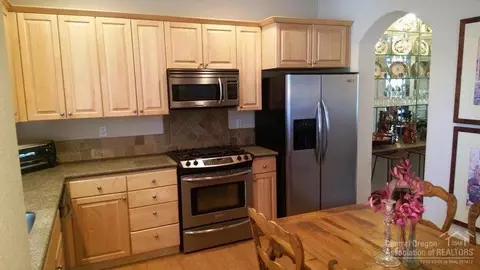 61502 Tall Tree Ct, Bend, OR 97702 photo 6