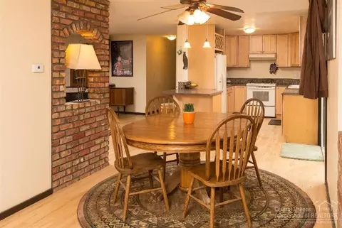 60247 Agate Rd, Bend, OR 97702 photo 5