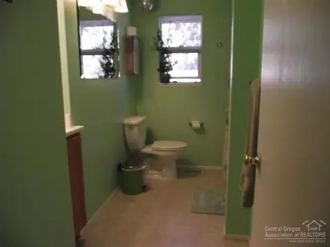 60854 Ruby Pl, Bend, OR 97702 photo 17