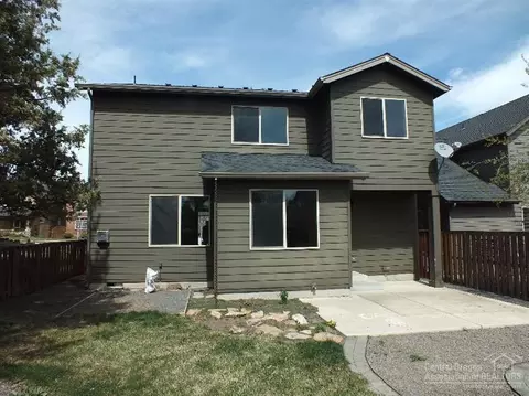 20577 Jacklight Ln, Bend, OR 97702 photo 3