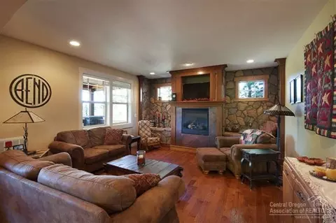 63172 Riverstone Dr, Bend, OR 97701 photo 10