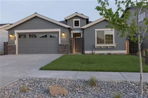 61061 Manhae Loop, Bend, OR 97702 photo 2