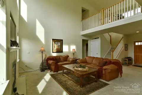 60893 Garrison Dr, Bend, OR 97702 photo 6