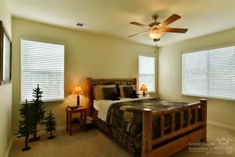 60893 Garrison Dr, Bend, OR 97702 photo 14