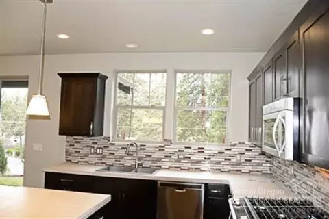 61061 SE Ruby Peak Ln, Bend, OR 97702 photo 5