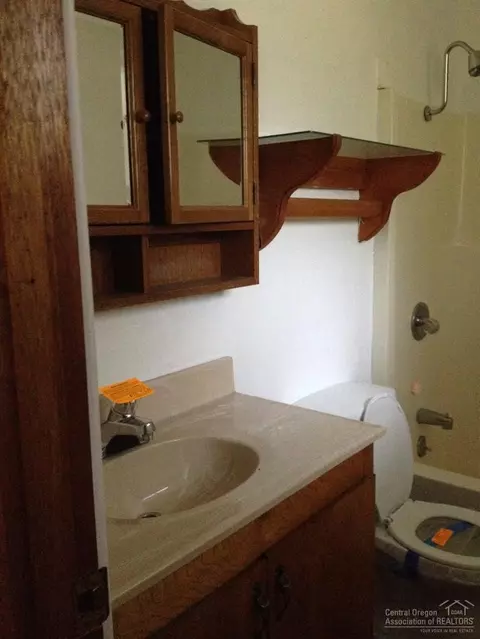 16229 Earl Ct, La Pine, OR 97739 photo 5